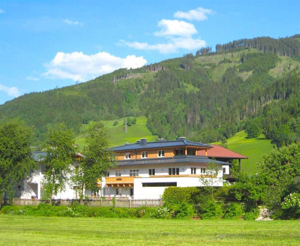 Apartment Riccardo - By Alpen Apartments Kaprun Exteriör bild