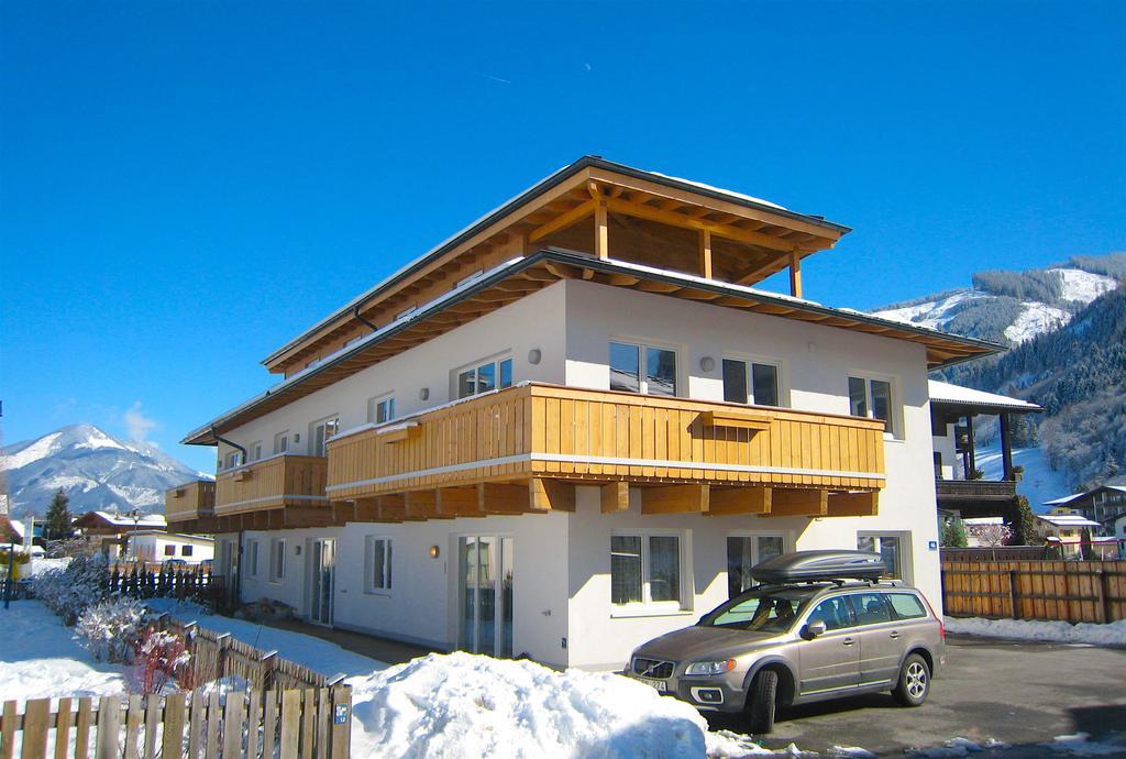 Apartment Riccardo - By Alpen Apartments Kaprun Exteriör bild